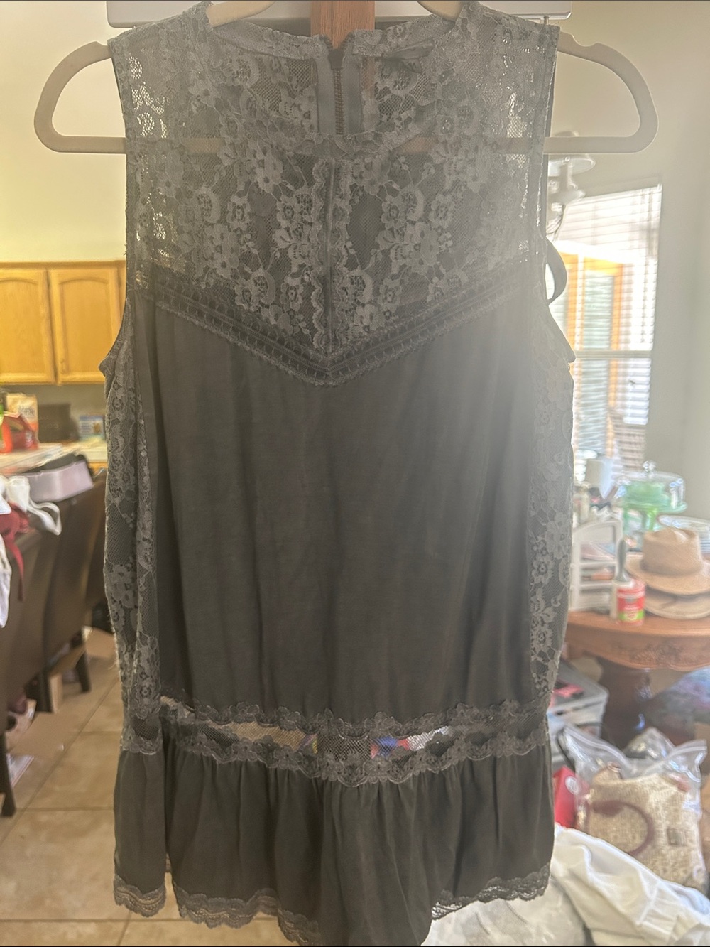 POL Lace Yoke Sleeveless Tank Top in Charcoal Gray VGUC